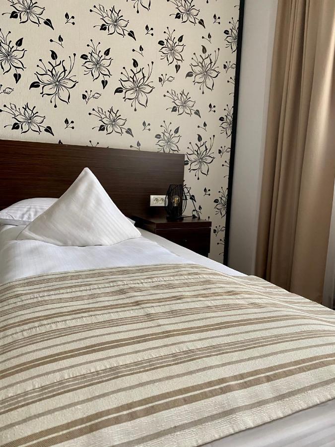 Pensiunea Rix Rooms Focsani Luaran gambar