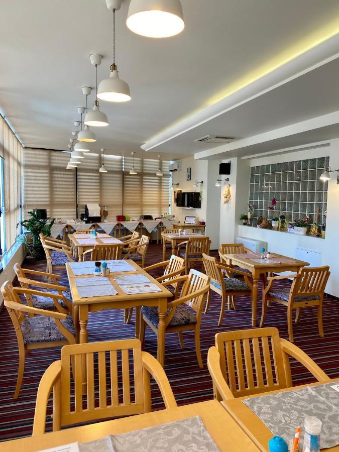 Pensiunea Rix Rooms Focsani Luaran gambar
