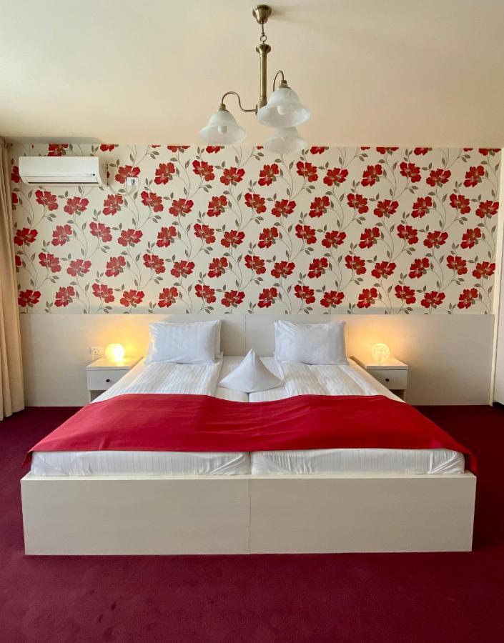 Pensiunea Rix Rooms Focsani Luaran gambar