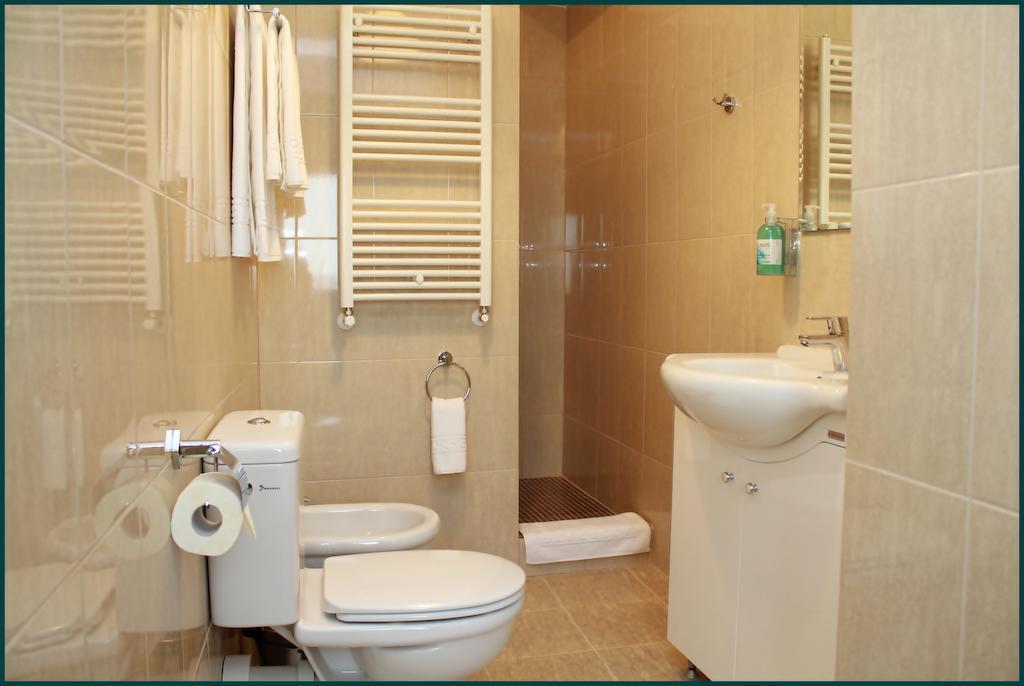 Pensiunea Rix Rooms Focsani Bilik gambar